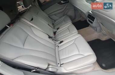Внедорожник / Кроссовер Audi Q7 2016 в 