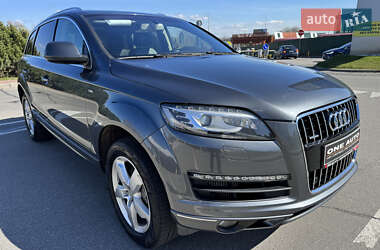 Внедорожник / Кроссовер Audi Q7 2015 в 