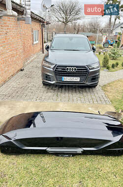 Позашляховик / Кросовер Audi Q7 2019 в 