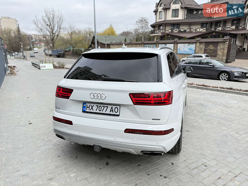 Внедорожник / Кроссовер Audi Q7 2017 в Виннице