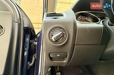 Позашляховик / Кросовер Audi Q7 2012 в 