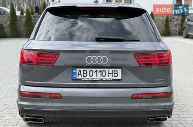 Позашляховик / Кросовер Audi Q7 2018 в 