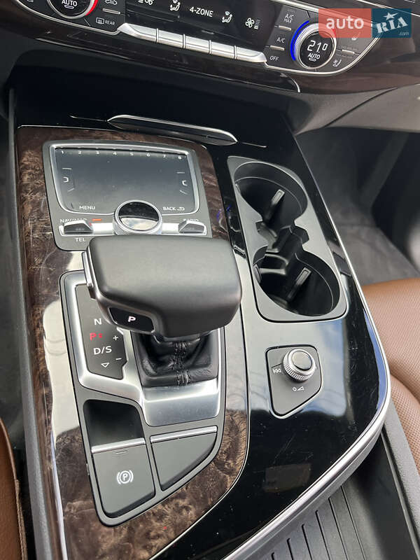 Внедорожник / Кроссовер Audi Q7 2016 в Львове