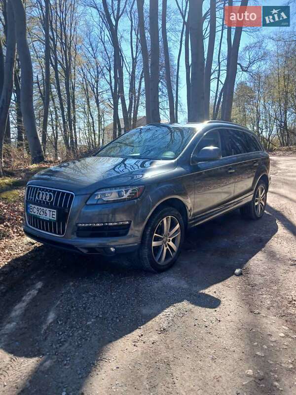 Внедорожник / Кроссовер Audi Q7 2015 в Винниках