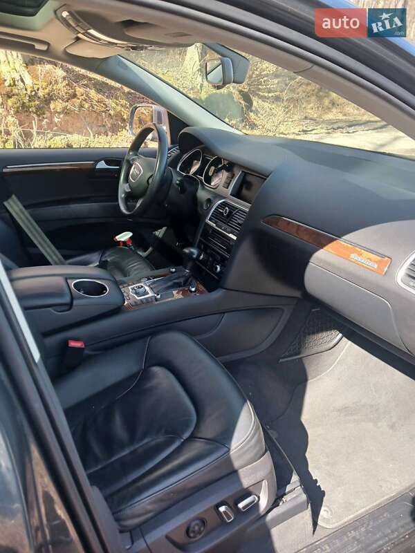 Внедорожник / Кроссовер Audi Q7 2015 в Винниках