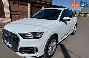 Внедорожник / Кроссовер Audi Q7 2022 в 