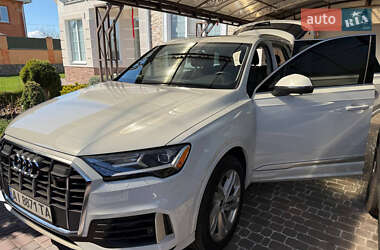 Внедорожник / Кроссовер Audi Q7 2022 в 