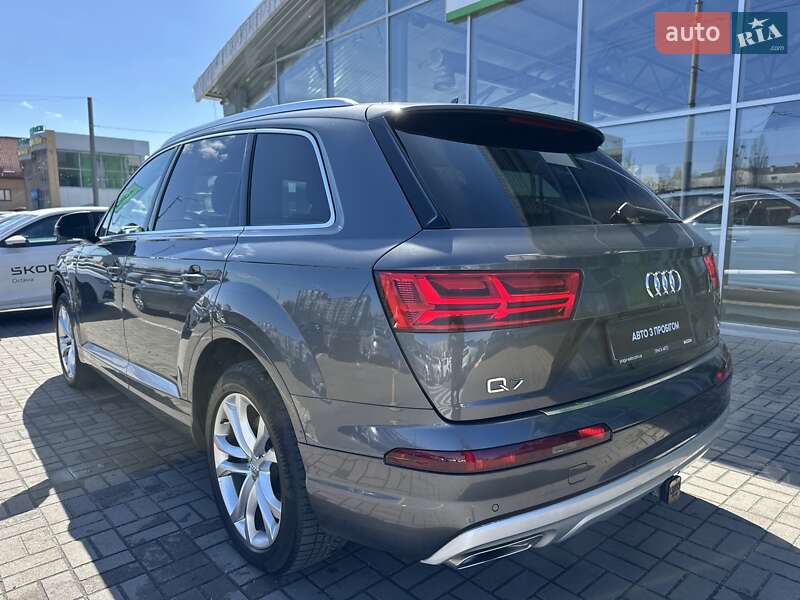 Внедорожник / Кроссовер Audi Q7 2018 в Киеве