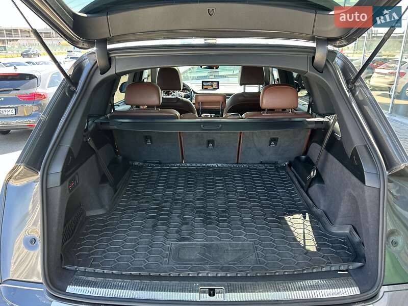 Внедорожник / Кроссовер Audi Q7 2018 в Киеве