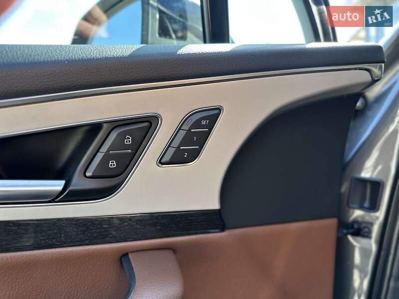 Внедорожник / Кроссовер Audi Q7 2018 в Киеве