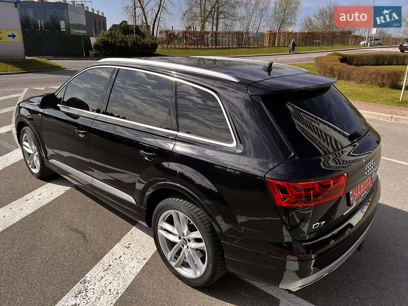 Внедорожник / Кроссовер Audi Q7 2018 в Киеве