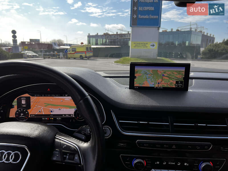 Внедорожник / Кроссовер Audi Q7 2018 в Киеве