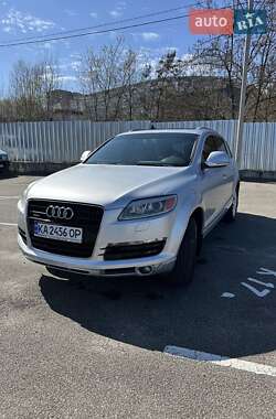 Внедорожник / Кроссовер Audi Q7 2007 в 