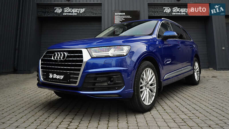 Позашляховик / Кросовер Audi Q7 2016 в Львові