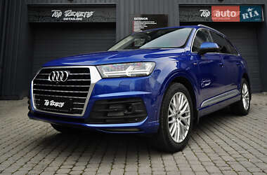 Позашляховик / Кросовер Audi Q7 2016 в 