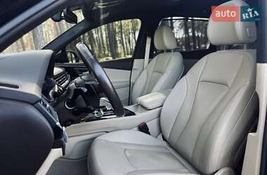 Внедорожник / Кроссовер Audi Q7 2017 в 