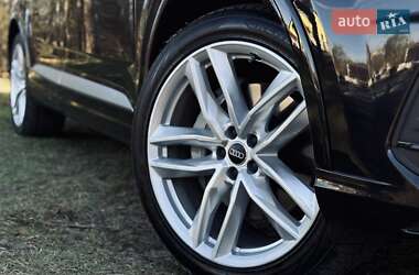 Внедорожник / Кроссовер Audi Q7 2017 в 