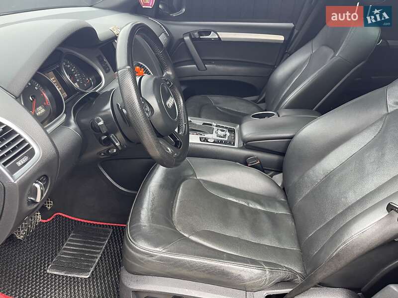 Внедорожник / Кроссовер Audi Q7 2012 в Яремче
