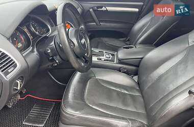 Внедорожник / Кроссовер Audi Q7 2012 в 
