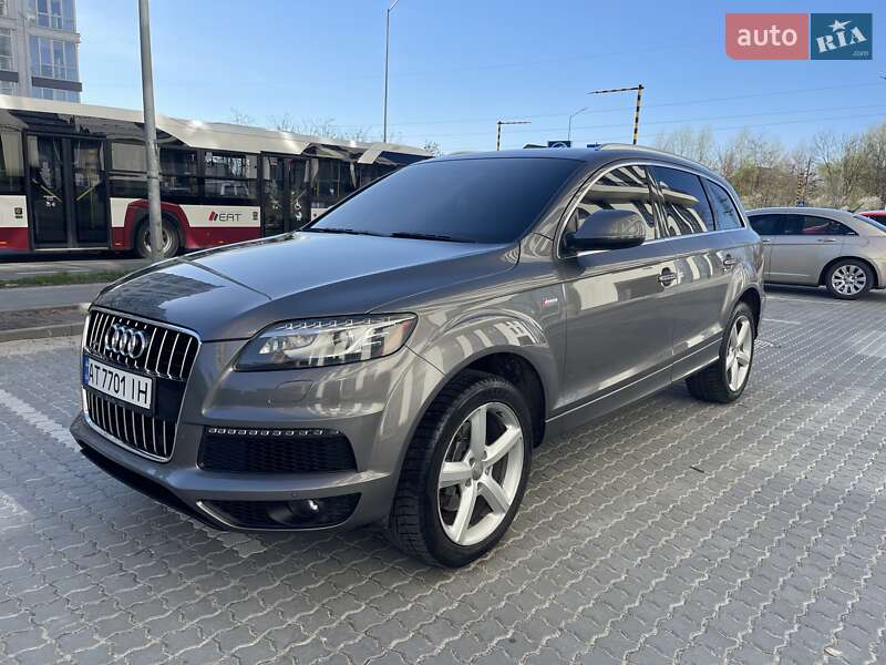 Внедорожник / Кроссовер Audi Q7 2012 в Яремче