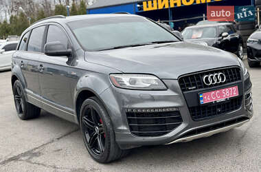 Внедорожник / Кроссовер Audi Q7 2015 в 
