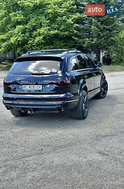 Внедорожник / Кроссовер Audi Q7 2012 в 