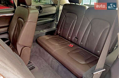 Внедорожник / Кроссовер Audi Q7 2012 в 