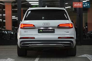 Внедорожник / Кроссовер Audi Q7 2020 в 