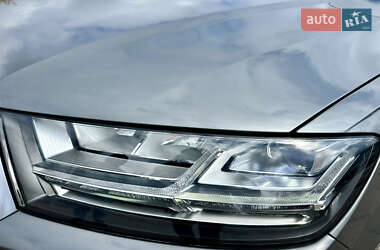 Внедорожник / Кроссовер Audi Q7 2016 в 