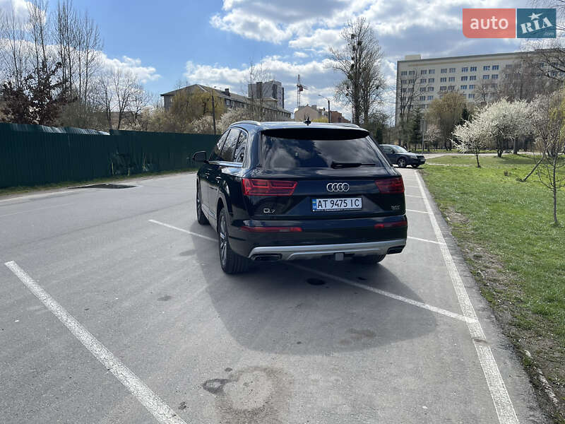 Позашляховик / Кросовер Audi Q7 2016 в Івано-Франківську