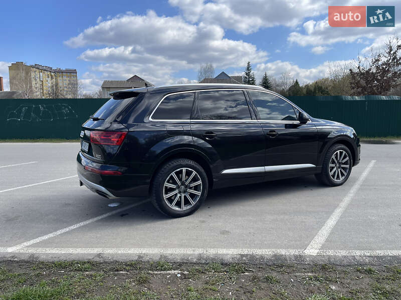 Позашляховик / Кросовер Audi Q7 2016 в Івано-Франківську