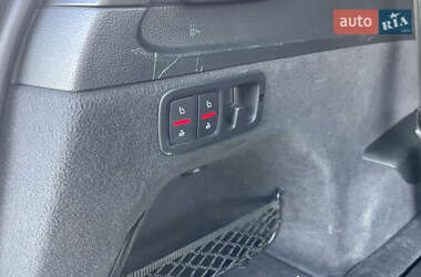 Позашляховик / Кросовер Audi Q7 2016 в 