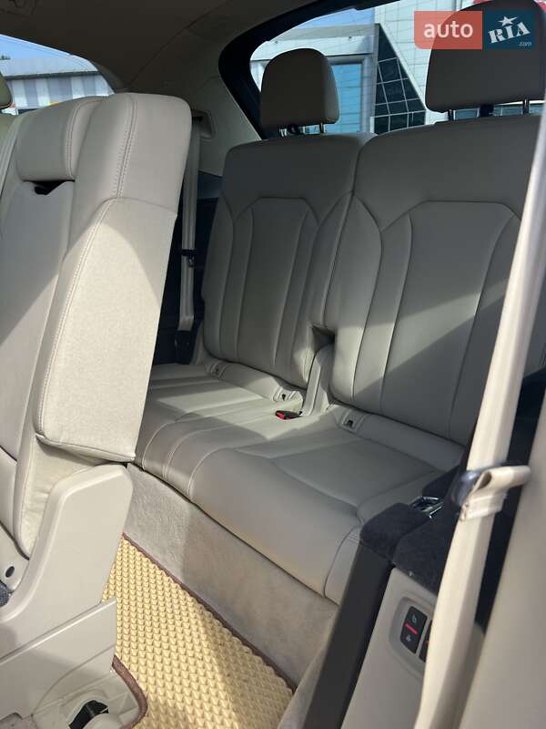 Позашляховик / Кросовер Audi Q7 2018 в Одесі
