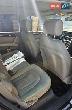 Внедорожник / Кроссовер Audi Q7 2011 в 