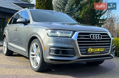 Позашляховик / Кросовер Audi Q7 2016 в 