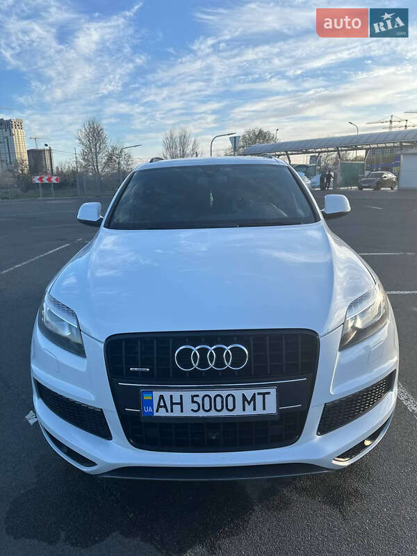 Внедорожник / Кроссовер Audi Q7 2014 в Киеве