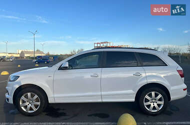 Внедорожник / Кроссовер Audi Q7 2014 в 