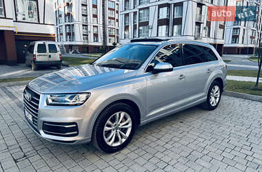 Внедорожник / Кроссовер Audi Q7 2016 в 