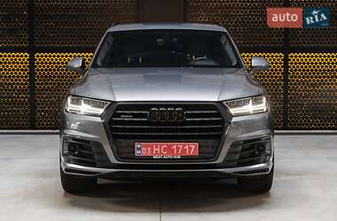 Внедорожник / Кроссовер Audi Q7 2017 в 