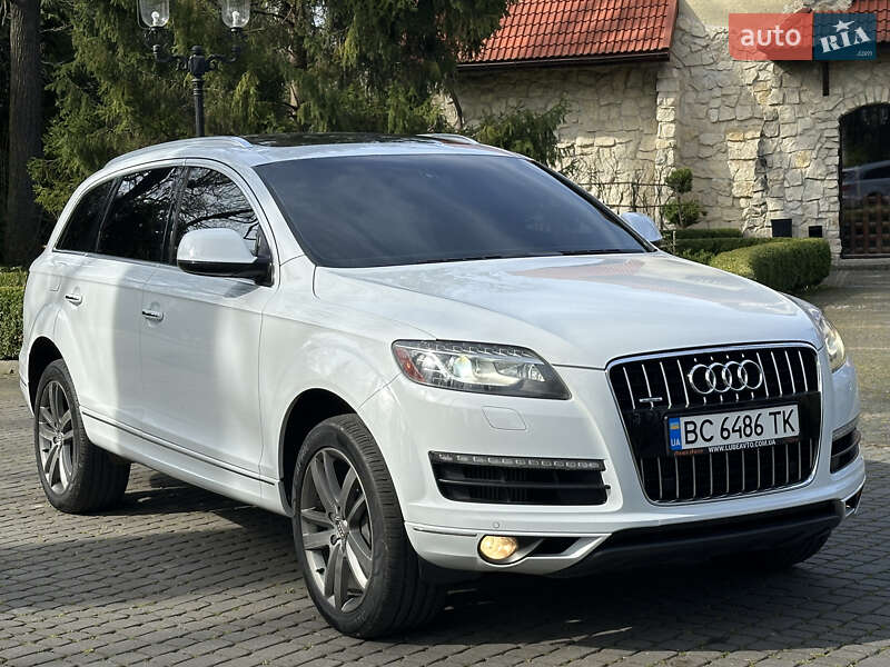 Внедорожник / Кроссовер Audi Q7 2012 в 