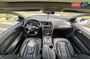 Внедорожник / Кроссовер Audi Q7 2012 в 