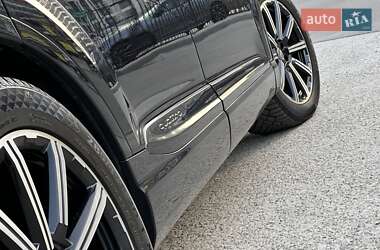 Позашляховик / Кросовер Audi Q7 2015 в 