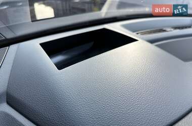 Позашляховик / Кросовер Audi Q7 2015 в 