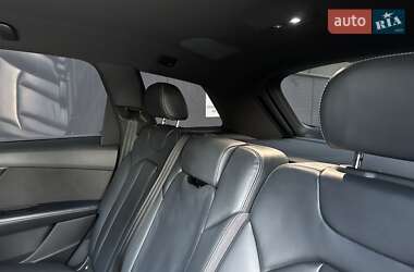 Позашляховик / Кросовер Audi Q7 2015 в 
