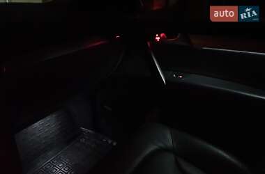 Внедорожник / Кроссовер Audi Q7 2015 в 