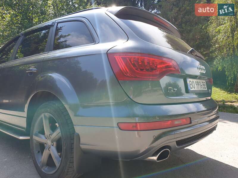 Внедорожник / Кроссовер Audi Q7 2015 в Тернополе