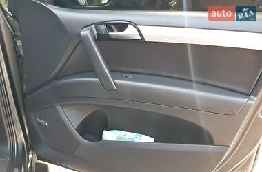 Внедорожник / Кроссовер Audi Q7 2015 в 