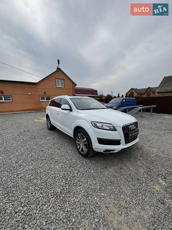 Внедорожник / Кроссовер Audi Q7 2015 в Дергачах