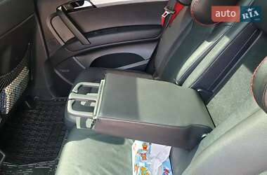 Внедорожник / Кроссовер Audi Q7 2015 в 