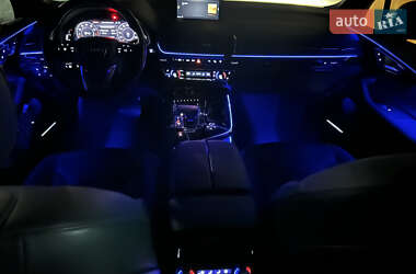 Внедорожник / Кроссовер Audi Q7 2018 в 